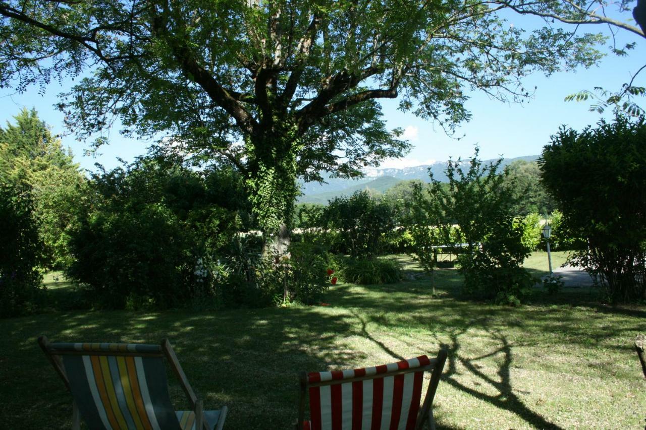 Le Domaine Des Rouges Queues Hotel Chateaudouble  Eksteriør billede